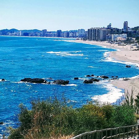 Nice Apartment Near The Beach Фуeнхирола Екстериор снимка