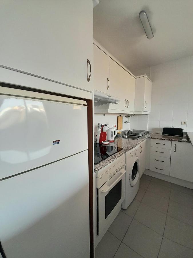Nice Apartment Near The Beach Фуeнхирола Екстериор снимка