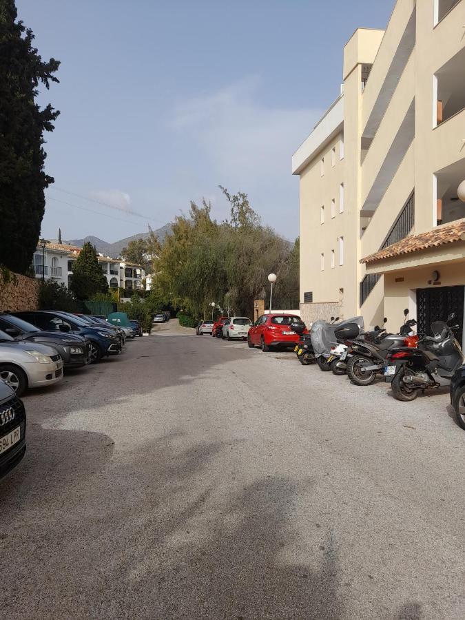 Nice Apartment Near The Beach Фуeнхирола Екстериор снимка