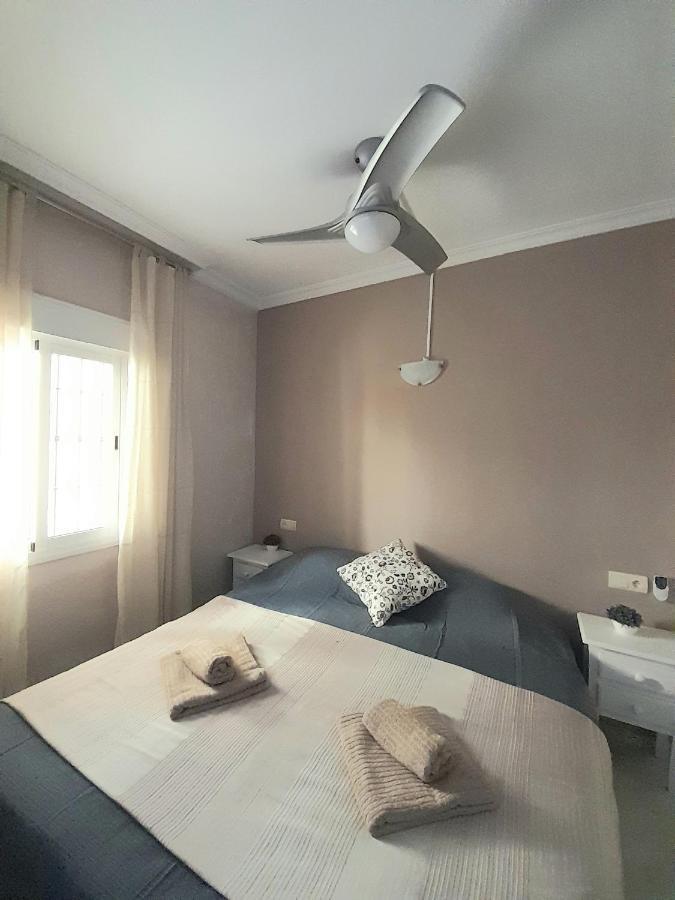 Nice Apartment Near The Beach Фуeнхирола Екстериор снимка